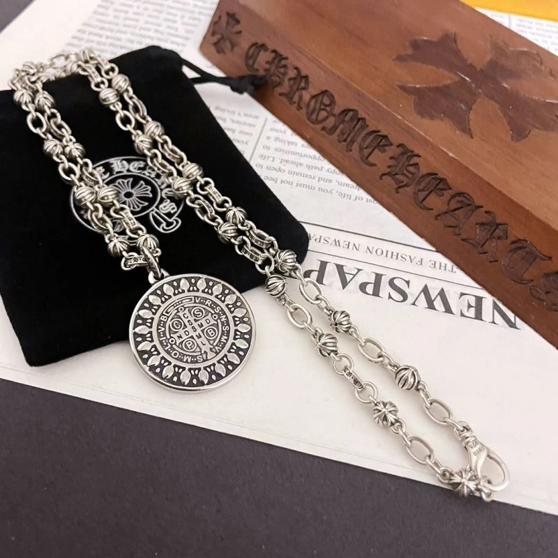 Unique Chrxmx Hxxrts Necklaces 300623