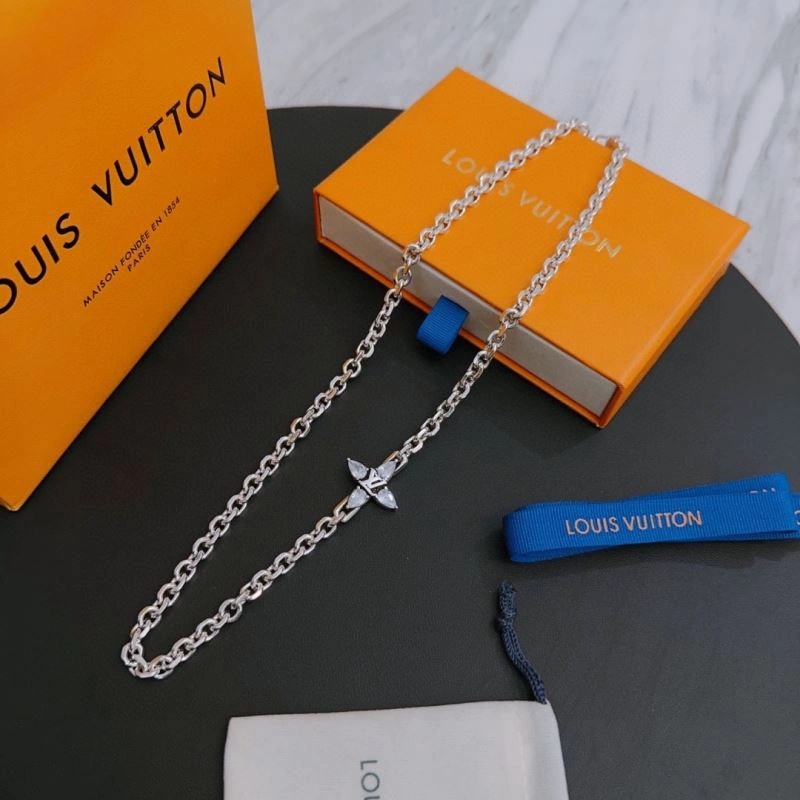 Affordable LX Necklaces 311410