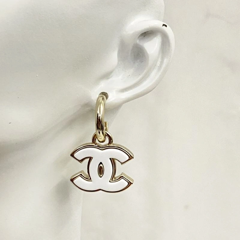 Versatile Chxnxl Earrings 291123