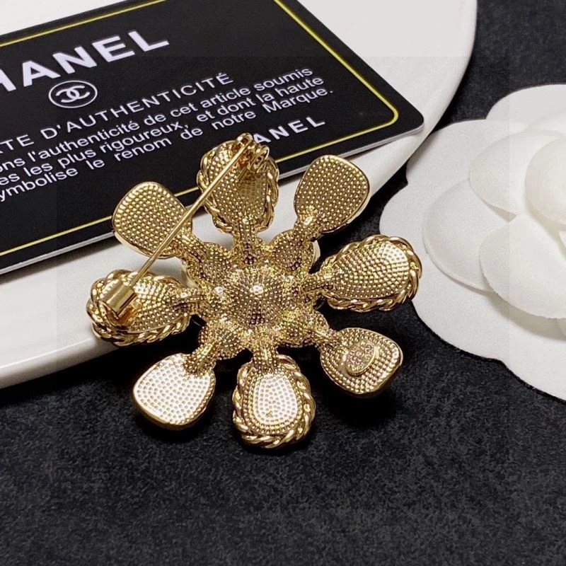 Chxnxl Brooches Cozy 292426