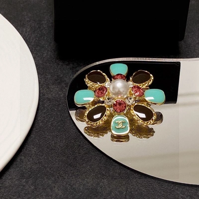 Chxnxl Brooches Cozy 292426