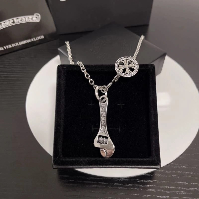 Chrxmx Hxxrts Necklaces Refined 300617