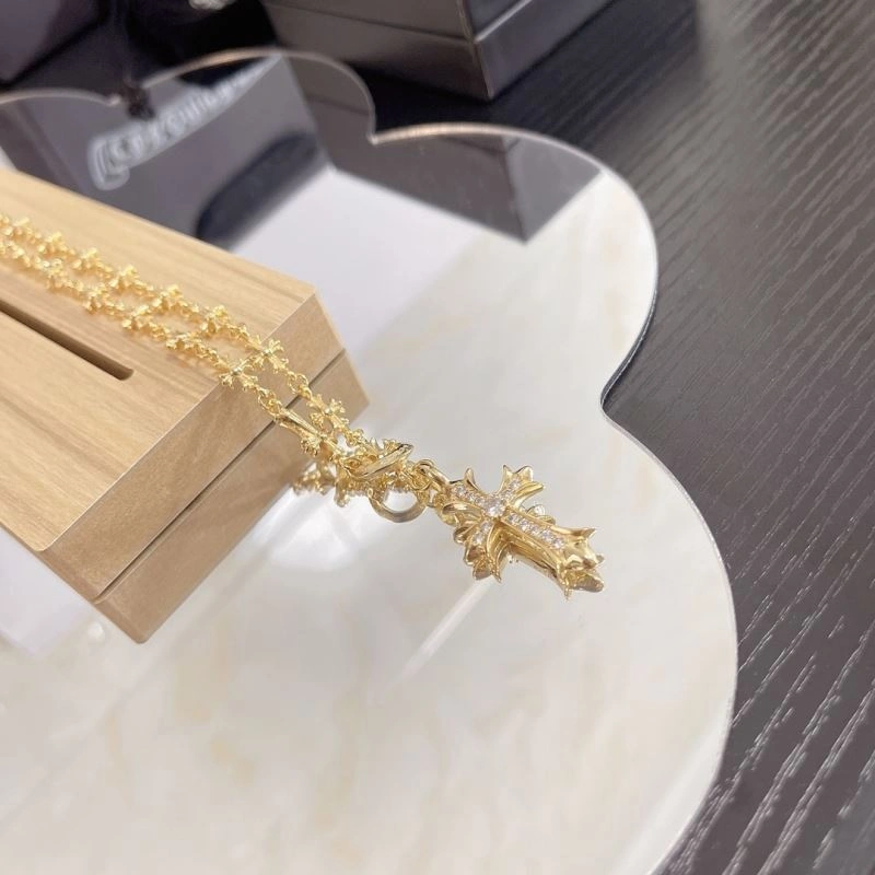 EyeCatching Chrxmx Hxxrts Necklaces 300600