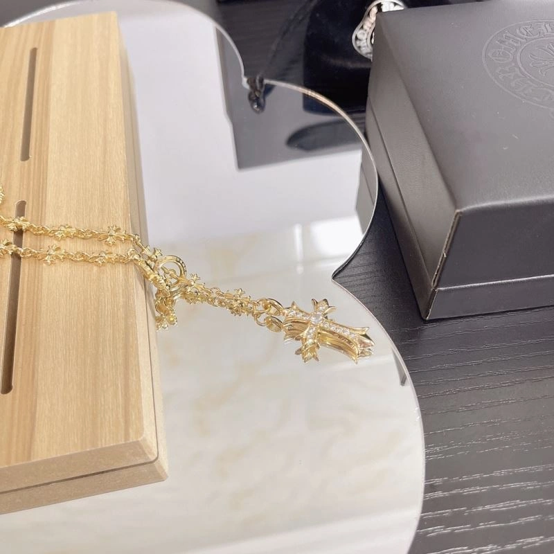EyeCatching Chrxmx Hxxrts Necklaces 300600