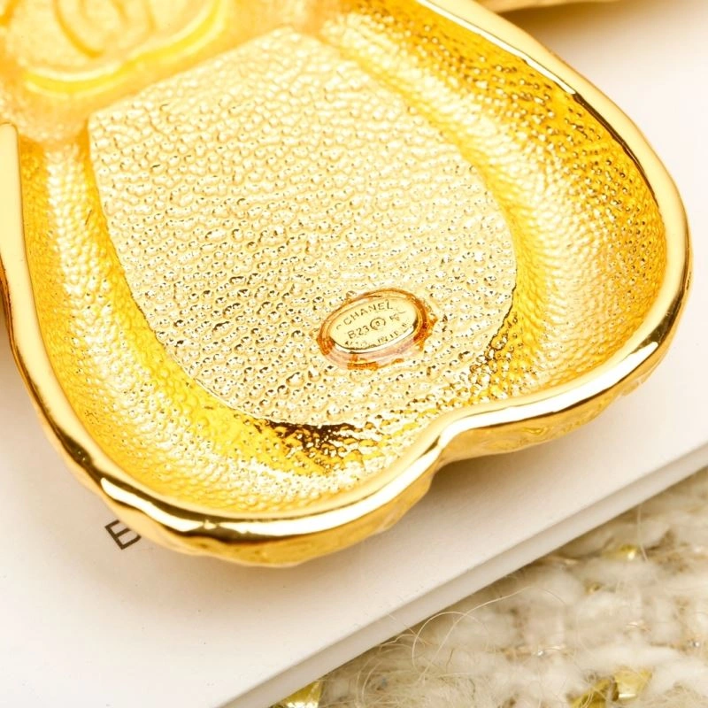 Chxnxl Brooches AllSeason 292420