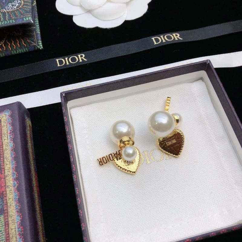 Christian Dxxr Earrings Cozy 295263