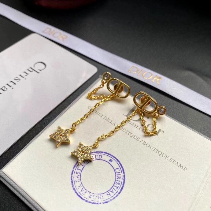 Efficient Christian Dxxr Earrings 295256