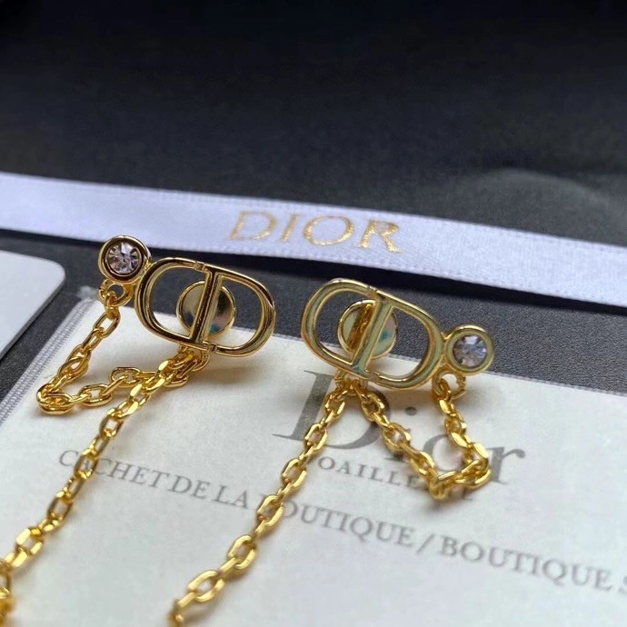 Efficient Christian Dxxr Earrings 295256