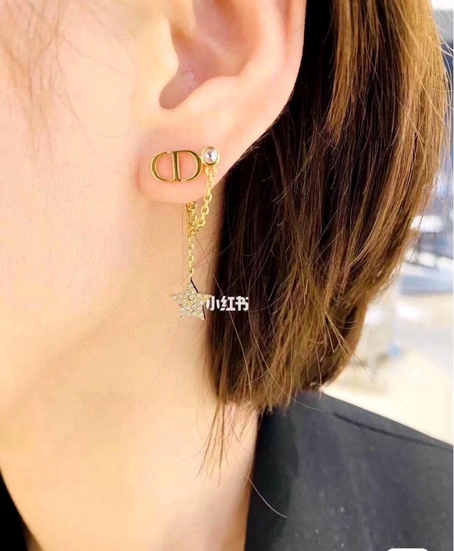 Efficient Christian Dxxr Earrings 295256