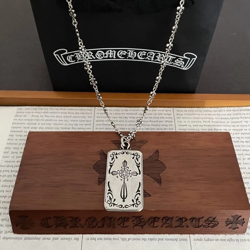 Chrxmx Hxxrts Necklaces EyeCatching 300598