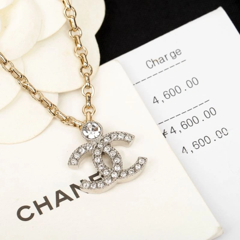Chxnxl Brooches Timeless 292405