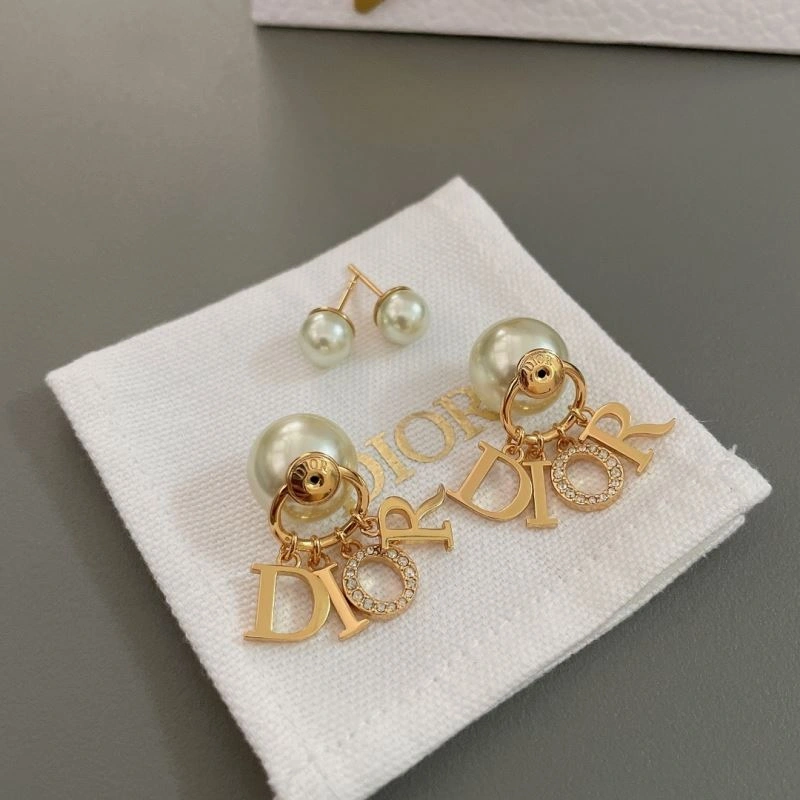 Christian Dxxr Earrings Lightweight 295259