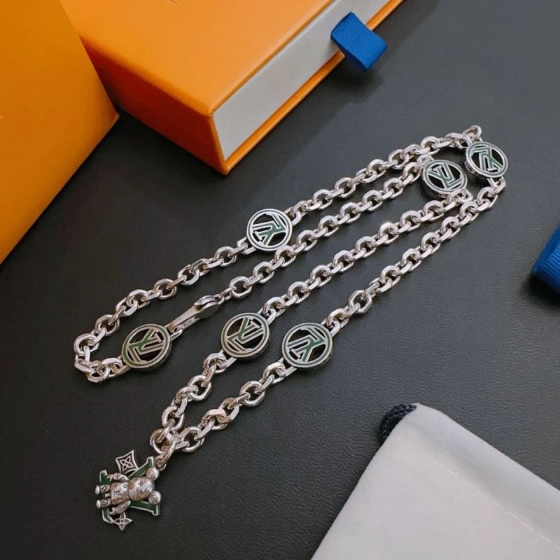 EyeCatching LX Necklaces 311405
