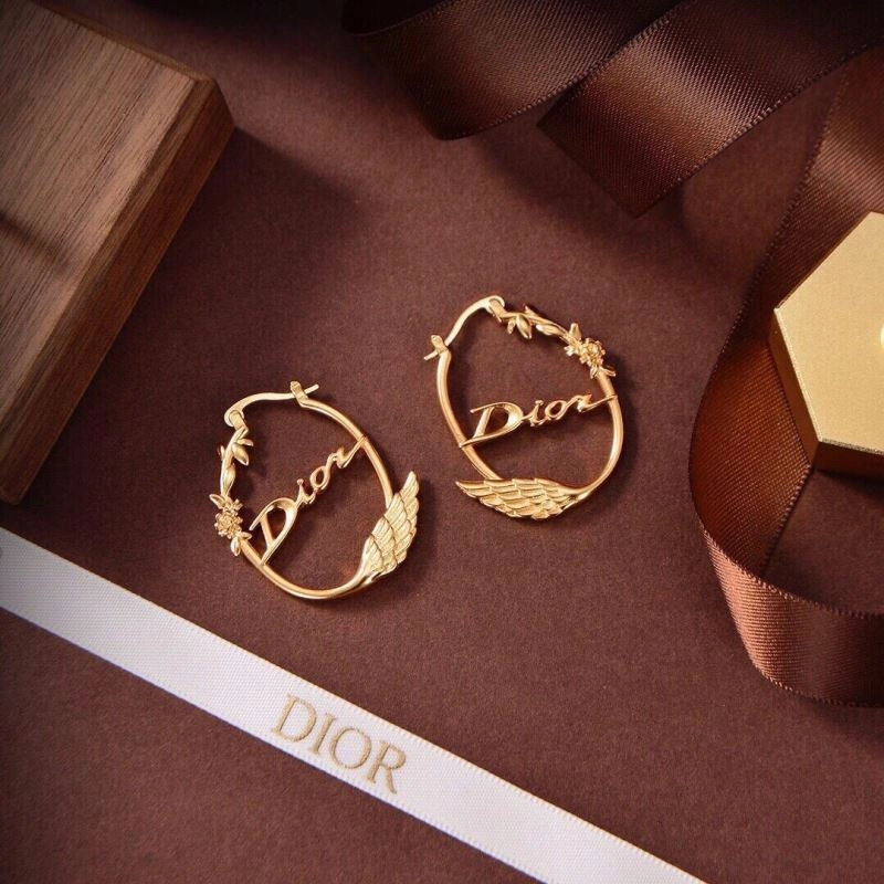 Trendsetting Christian Dxxr Earrings 295255