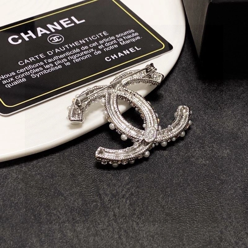 Trendsetting Chxnxl Brooches 292399