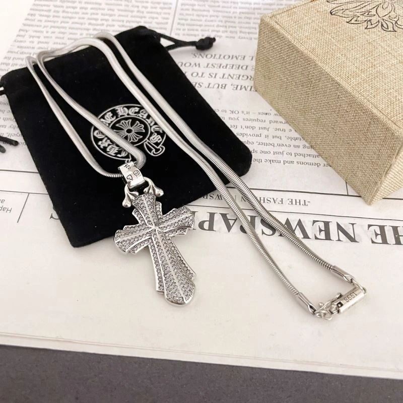 Compact Chrxmx Hxxrts Necklaces 300580