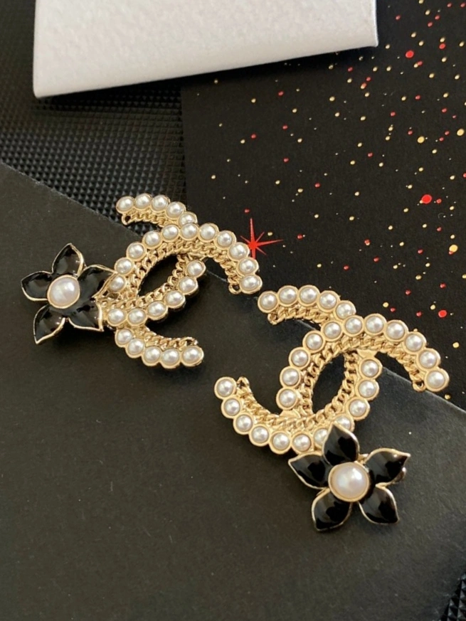 Modern Chxnxl Earrings 291073