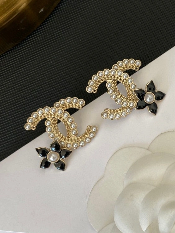 Modern Chxnxl Earrings 291073