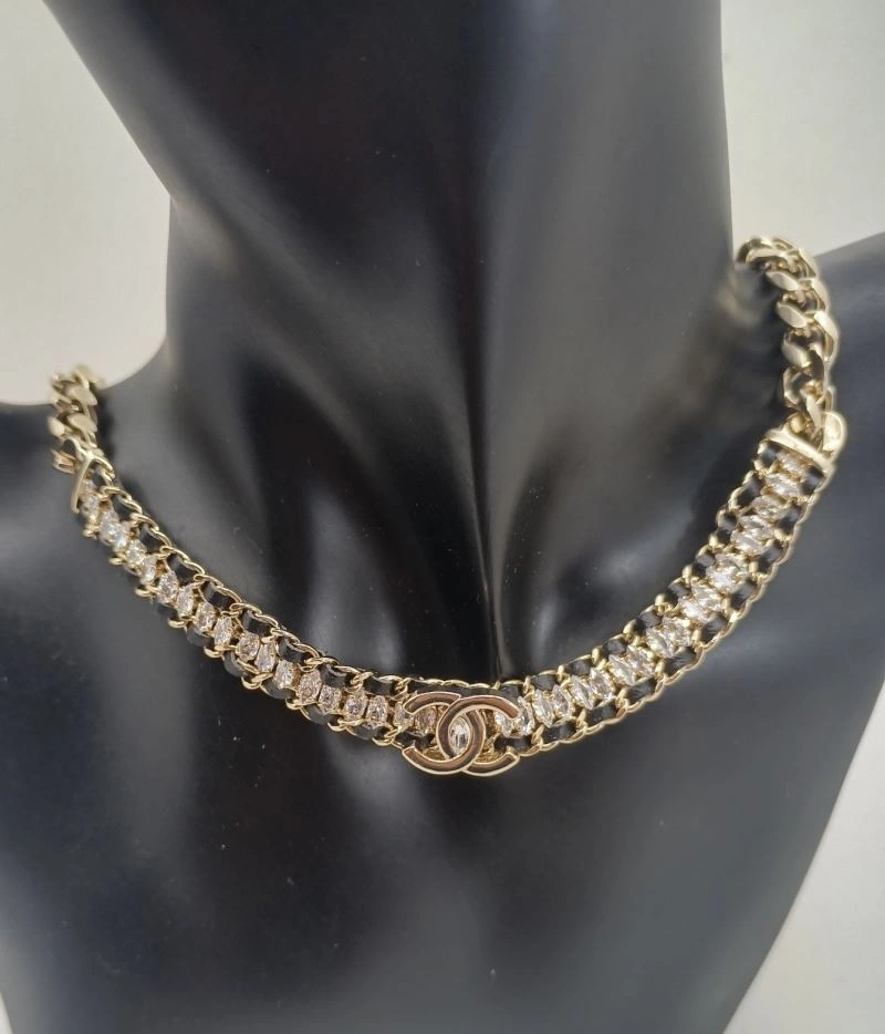 Chxnxl Brooches Sleek 292385