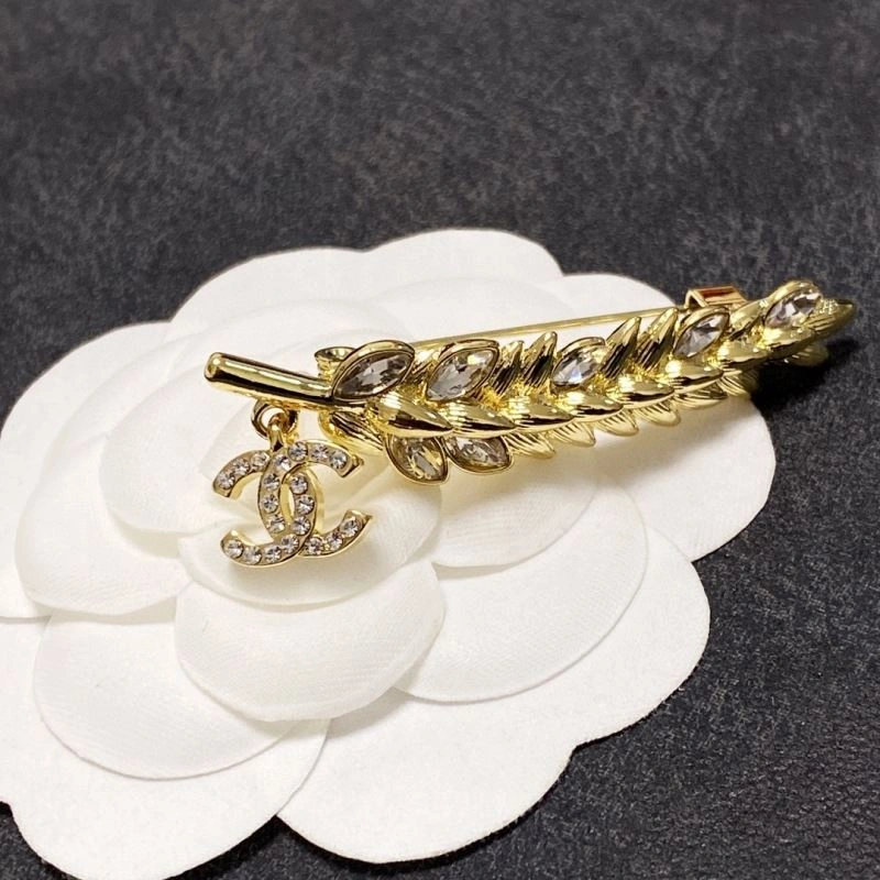 NewStyle Chxnxl Brooches 292389