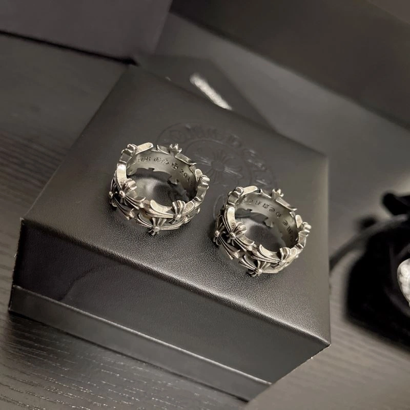 GoAnywhere Chrxmx Hxxrts Necklaces 300576