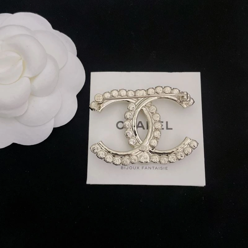 NewStyle Chxnxl Brooches 292376