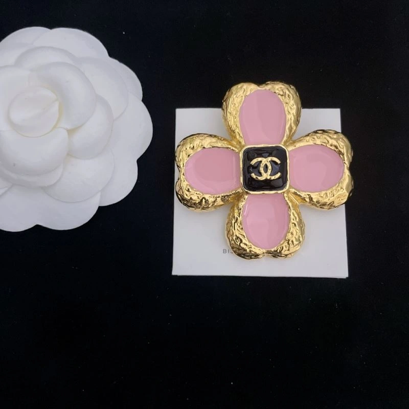 GoodFit Chxnxl Brooches 292372