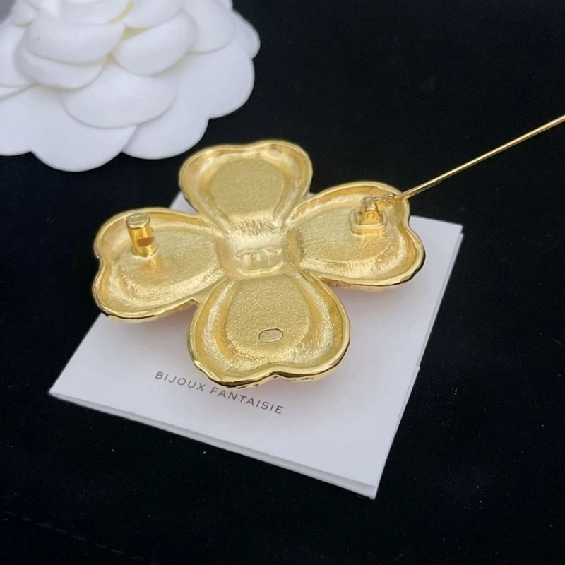 GoodFit Chxnxl Brooches 292372