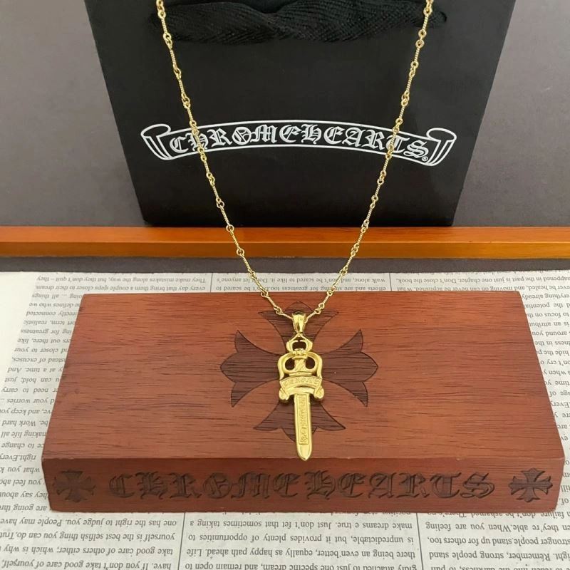 Comfortable Chrxmx Hxxrts Necklaces 300564