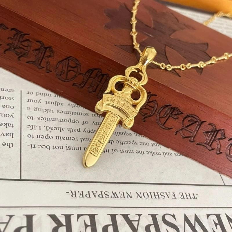 Comfortable Chrxmx Hxxrts Necklaces 300564