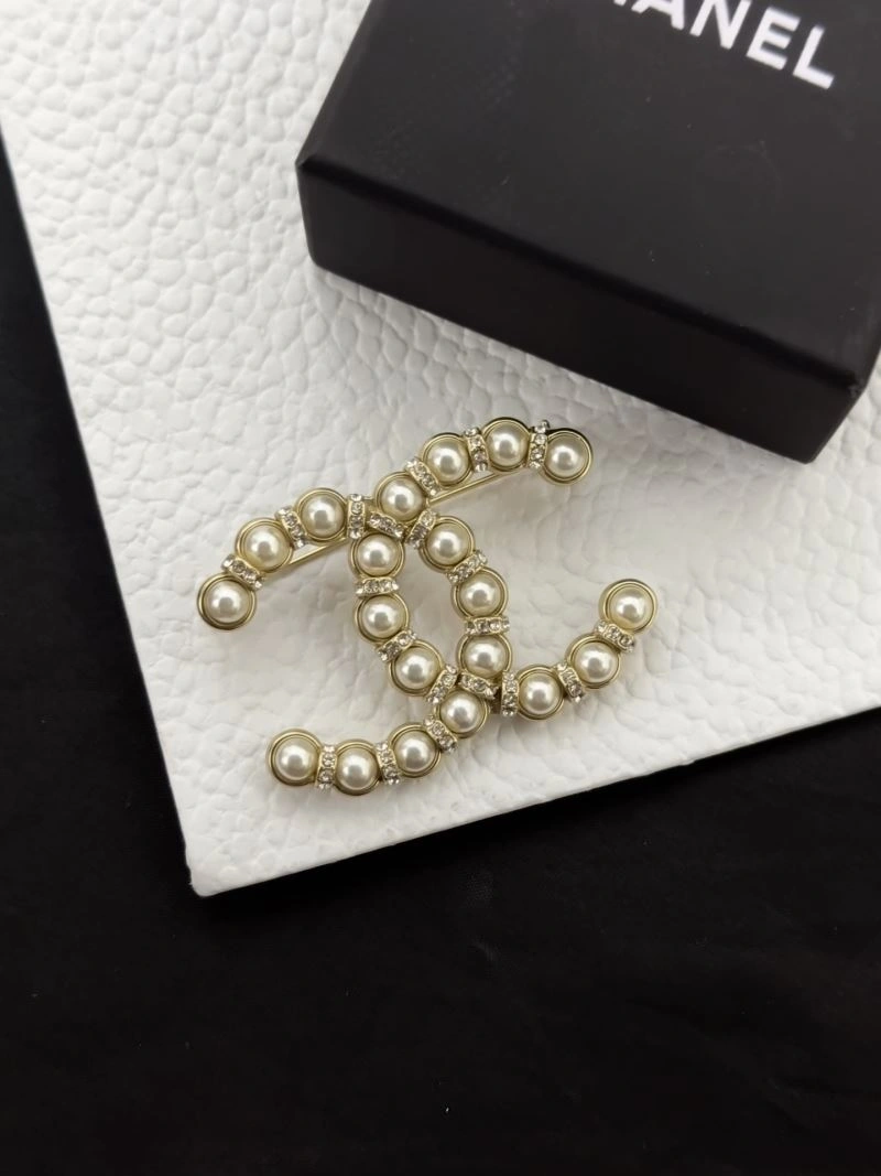 Efficient Chxnxl Brooches 292368