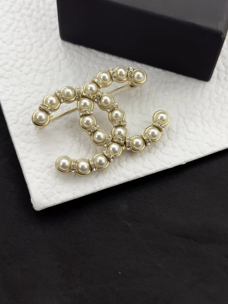 Efficient Chxnxl Brooches 292368