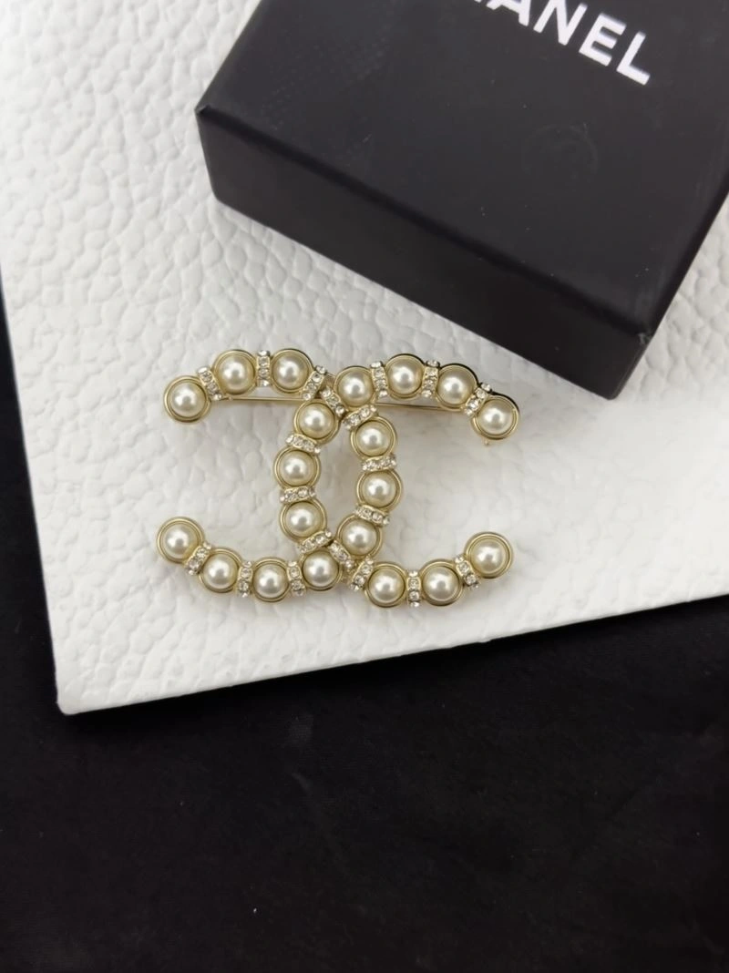 Efficient Chxnxl Brooches 292368