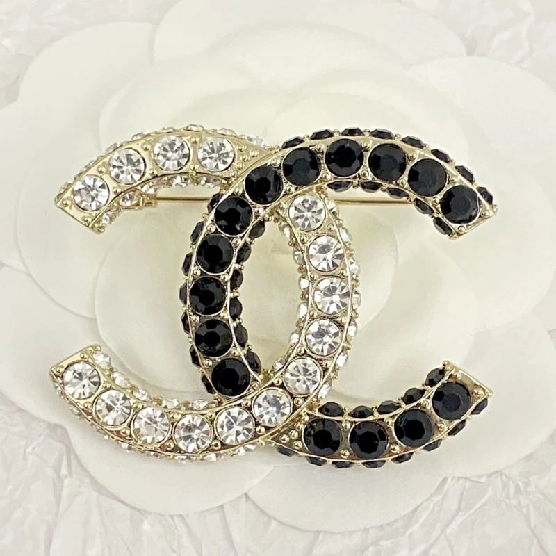 SportInspired Chxnxl Brooches 292369