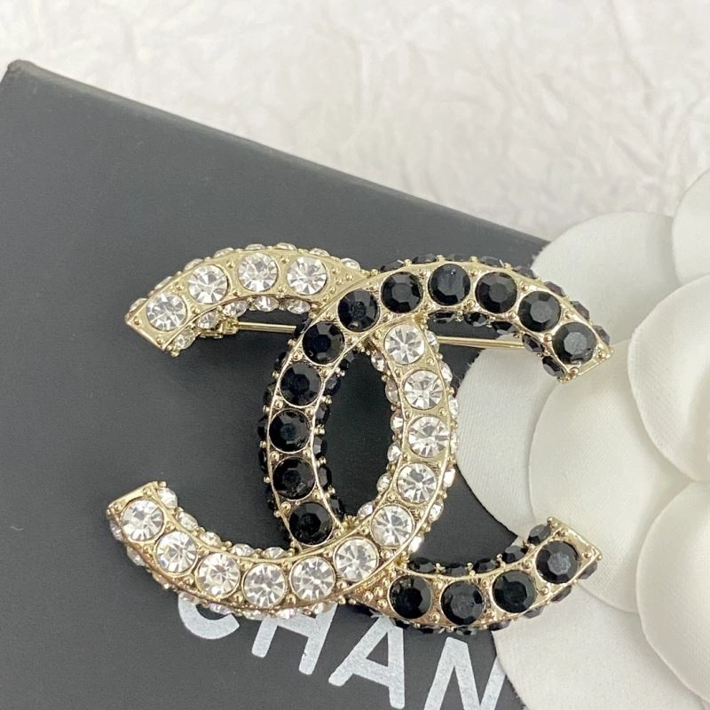 SportInspired Chxnxl Brooches 292369