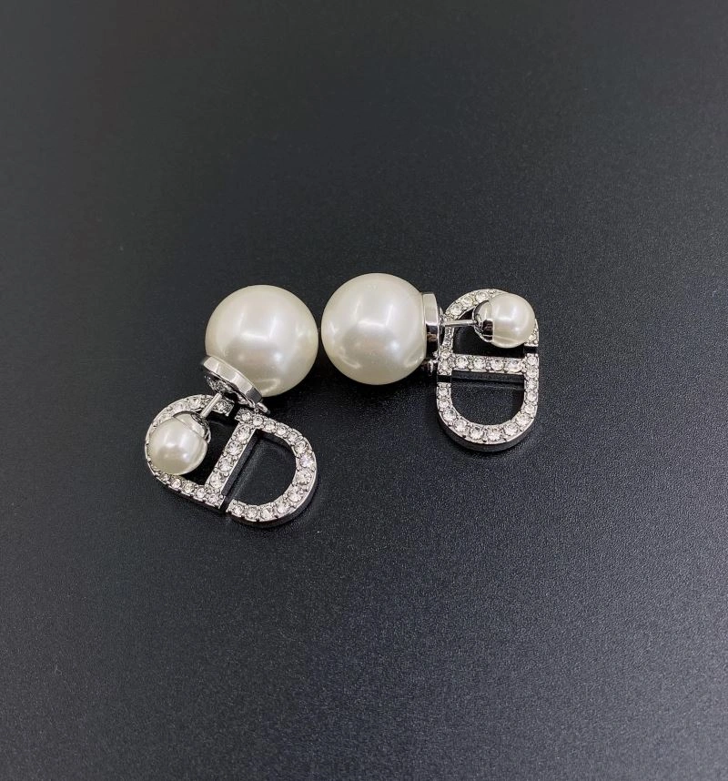 Compact Christian Dxxr Earrings 295246