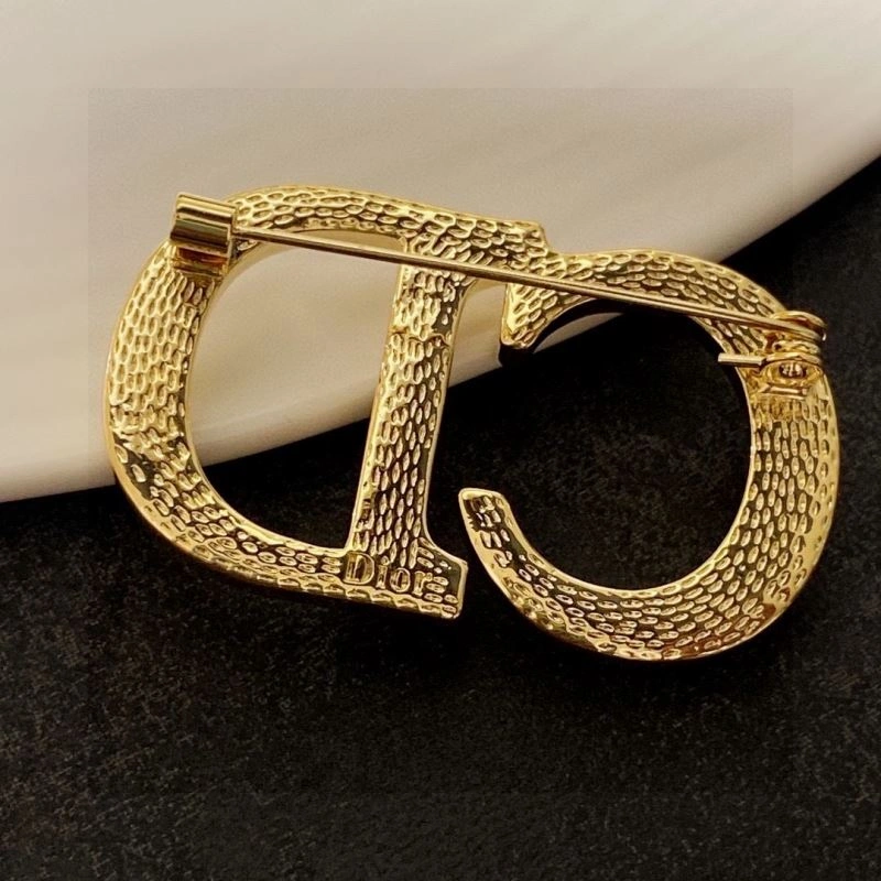 Christian Dxxr Brooches Resilient 295463