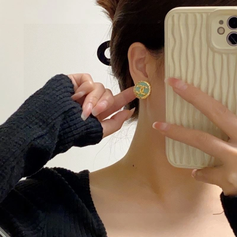 Fashionable Chxnxl Earrings 291051