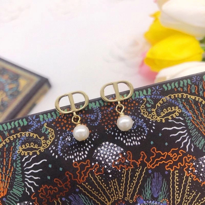 Lightweight Christian Dxxr Earrings 295245