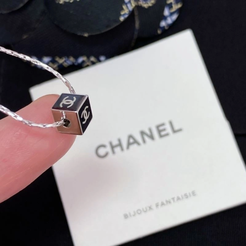 Chxnxl Brooches Stylish 292358