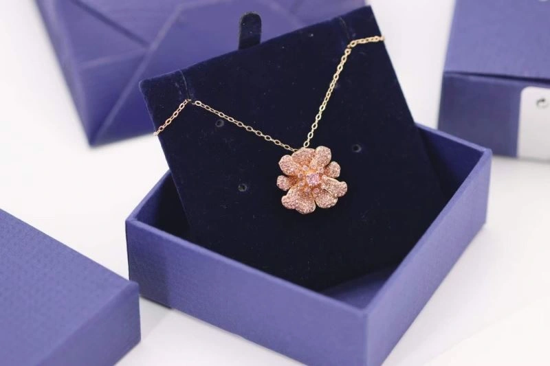 Swxrxvski Necklaces Modern 315167