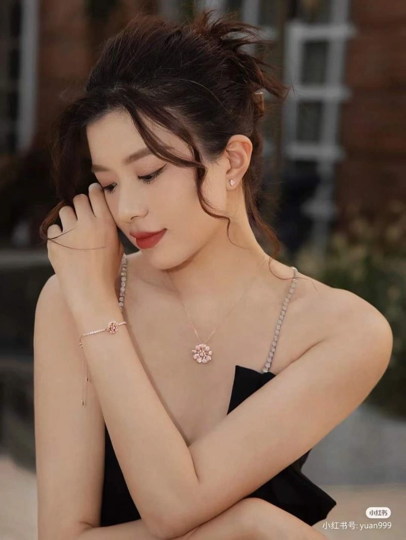 Swxrxvski Necklaces Modern 315167