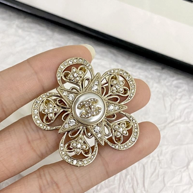 Chxnxl Brooches DailyWear 292357