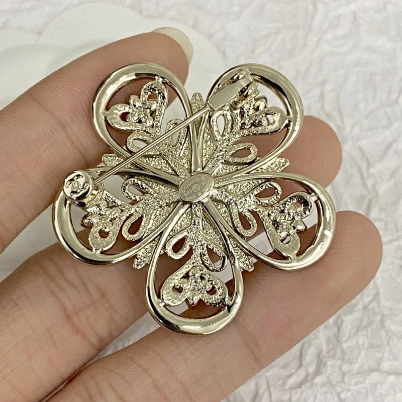 Chxnxl Brooches DailyWear 292357