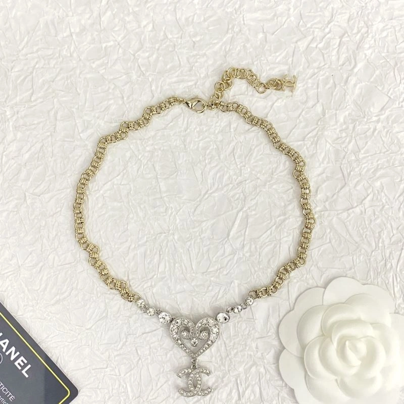 Timeless Chxnxl Brooches 292356