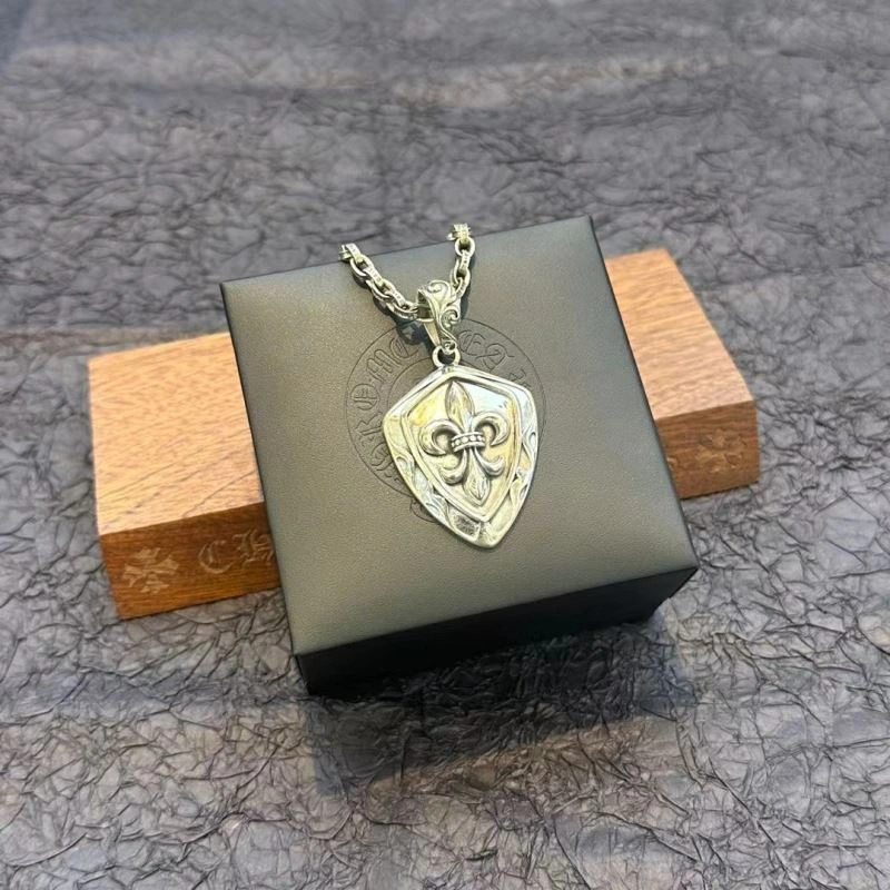 HighQuality Chrxmx Hxxrts Necklaces 300557