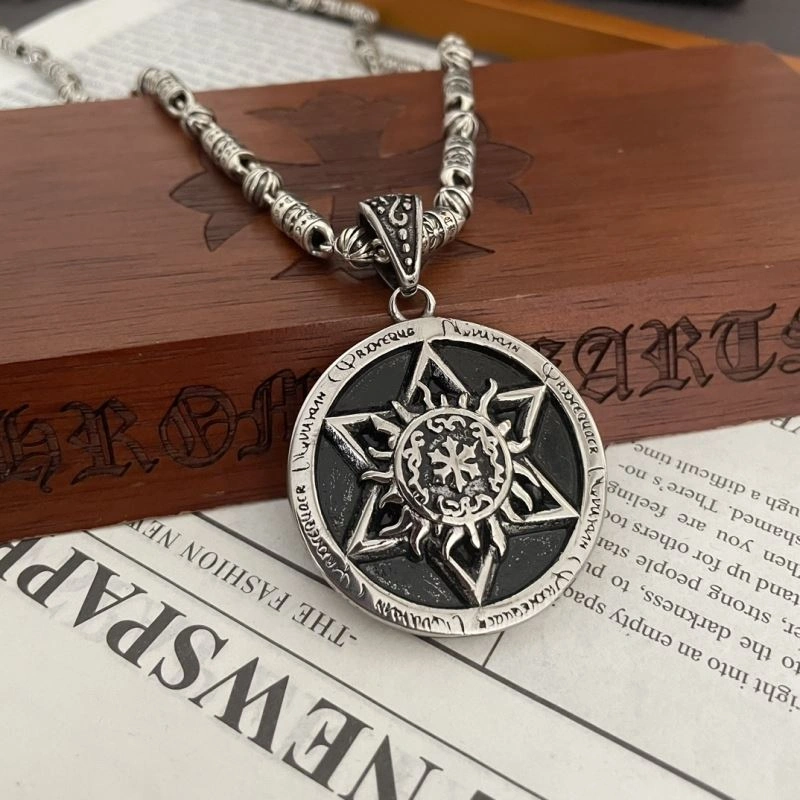 Chrxmx Hxxrts Necklaces Functional 300556