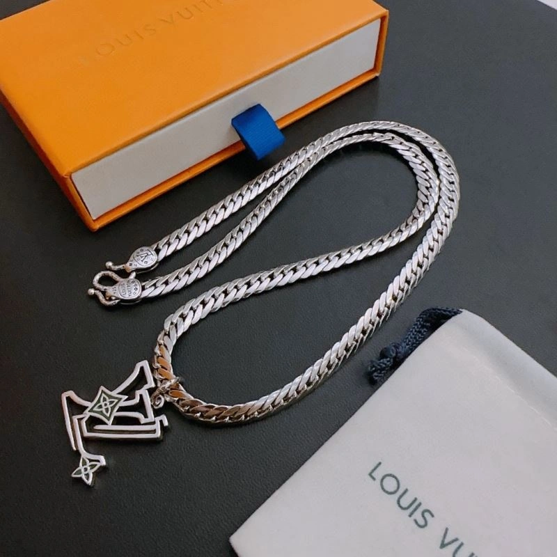 Trendsetting LX Necklaces 311375