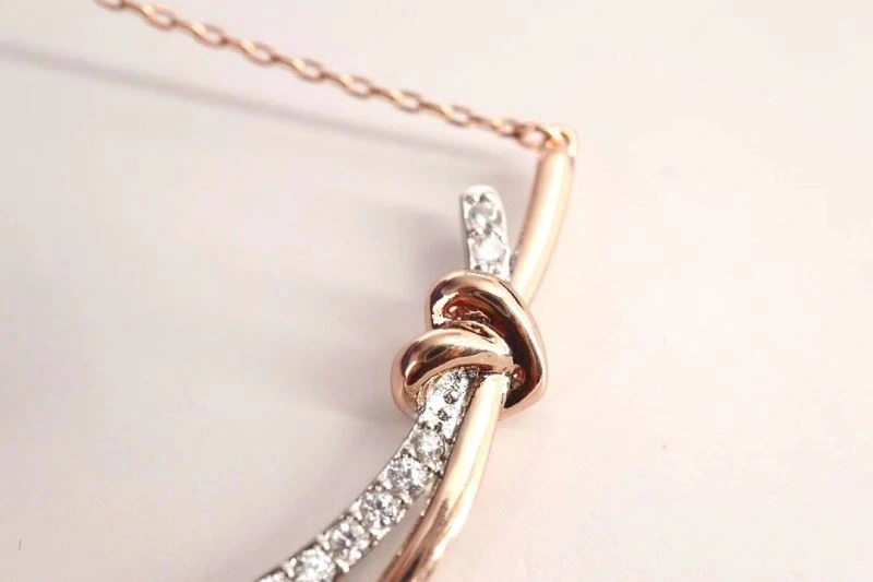 Compact Swxrxvski Necklaces 315171