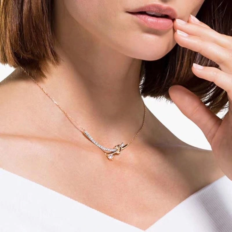 Compact Swxrxvski Necklaces 315171
